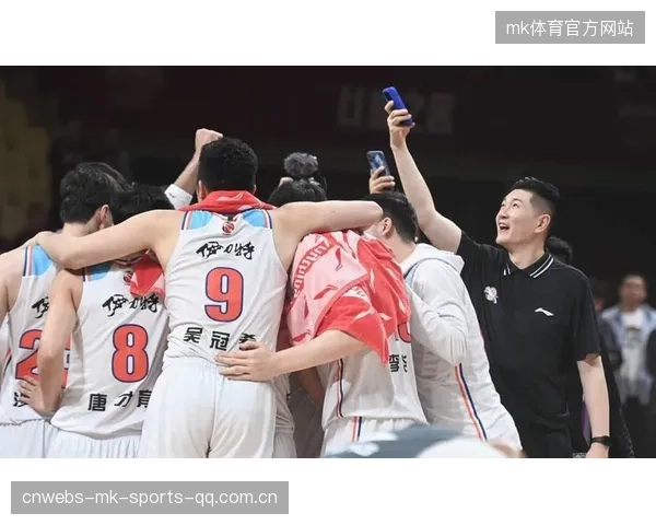 新疆男篮季前赛“逆袭”战略：阿不都挑起锋线重任，外援缺席后如何“扛”住？